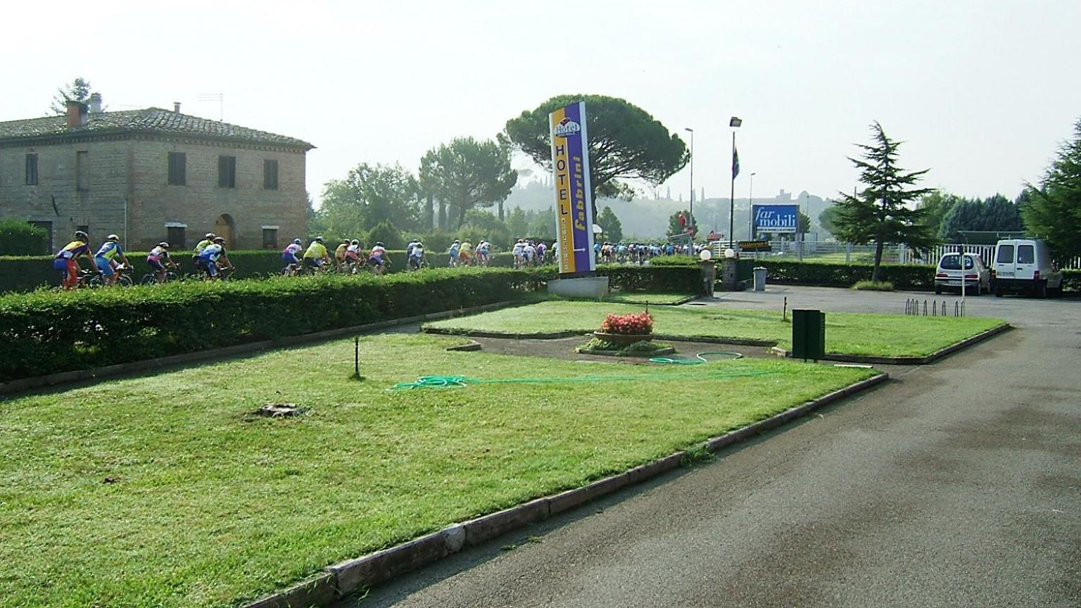 1000 Miglia Hotell Monteroni dʼArbia Eksteriør bilde