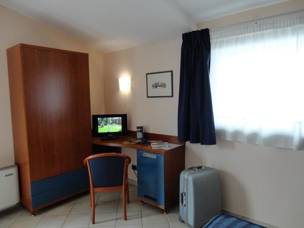 1000 Miglia Hotell Monteroni dʼArbia Eksteriør bilde